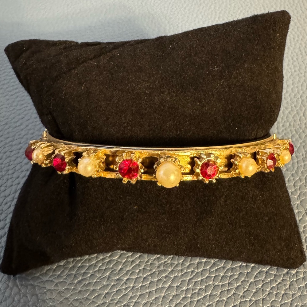 Vintage Gold-Tone Bracelet with Single Cut Red Stones & Pearl Accents. 1920-1930
